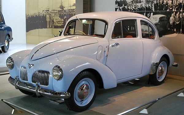 La prima auto del dopoguerra Toyota SA 1947