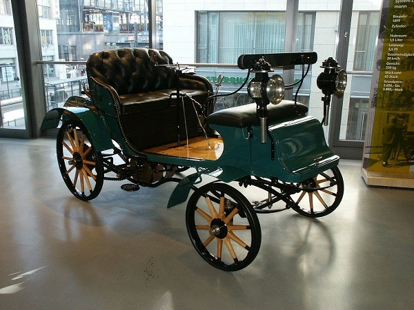 La prima auto Opel