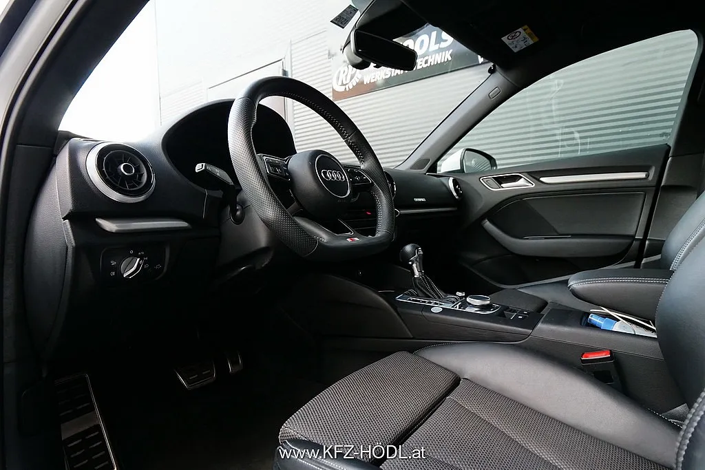 Audi A3 SB PHEV 1,4 TFSI e-tron *S-line* *Virtual Cockpit* Image 10