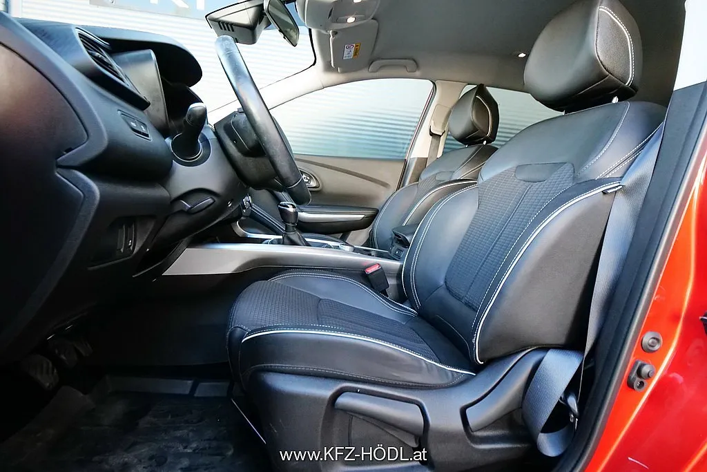 Renault Kadjar Energy dCi 130 4WD 6-Gang Bose Image 10