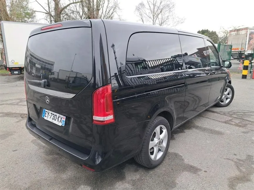 Mercedes-Benz V 250  Image 8