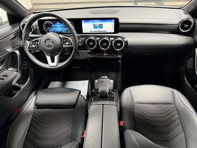 Mercedes-Benz CLA 250 CLA 250 e PHEV Business Line Image 10