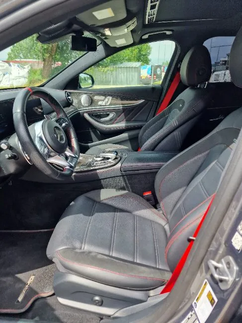 Mercedes-Benz E Klasse E 53 AMG 4 MATIC Image 10