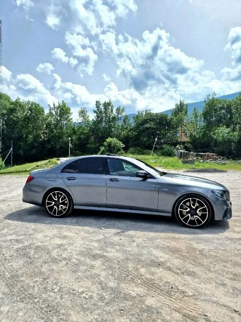 Mercedes-Benz E Klasse E 53 AMG 4 MATIC Image 2