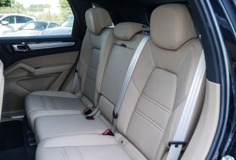 Porsche Cayenne 3.0 V6 е-Hybrid =Platinum Edition= Pano Гаранция Image 9