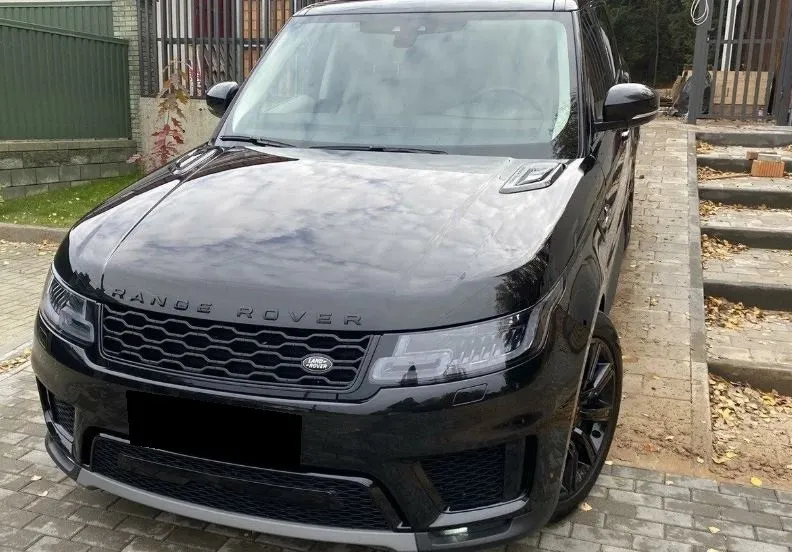 Land Rover Range Rover Sport 4.4 SDV8 HSE Dynamic Image 3