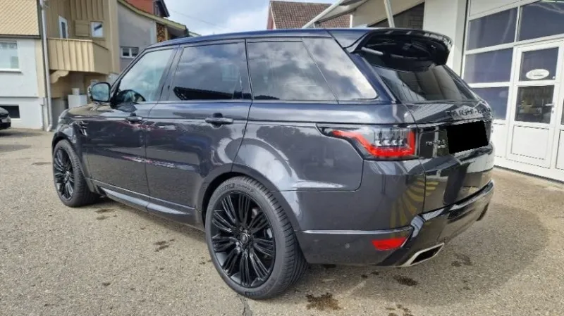 Land Rover Range Rover Sport 3.0 SDV6 HSE Dynamic Image 4