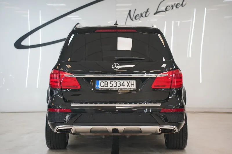 Mercedes-Benz GL 500 4Matic AMG Line 6+1 Image 6