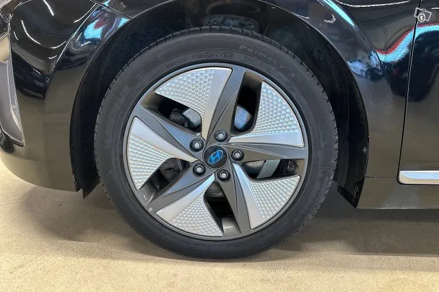 Hyundai Ioniq Hybrid 1,6 hybrid 141 hv 6-DCT Style MY20 *ACC / P-Kamera / Ilmastoidut nahat / Ratinlämmitin / Ledit* Image 9