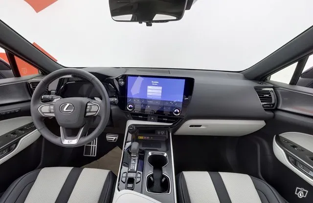 Lexus NX 450h+ AWD F SPORT S Image 9