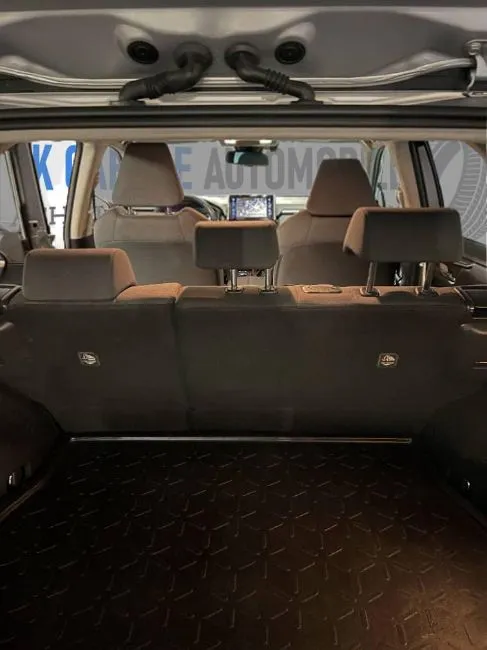 Toyota RAV 4  Image 5