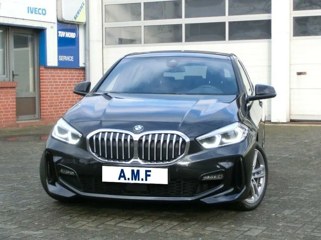 BMW Serie 1 118i 5p. Msport Image 2