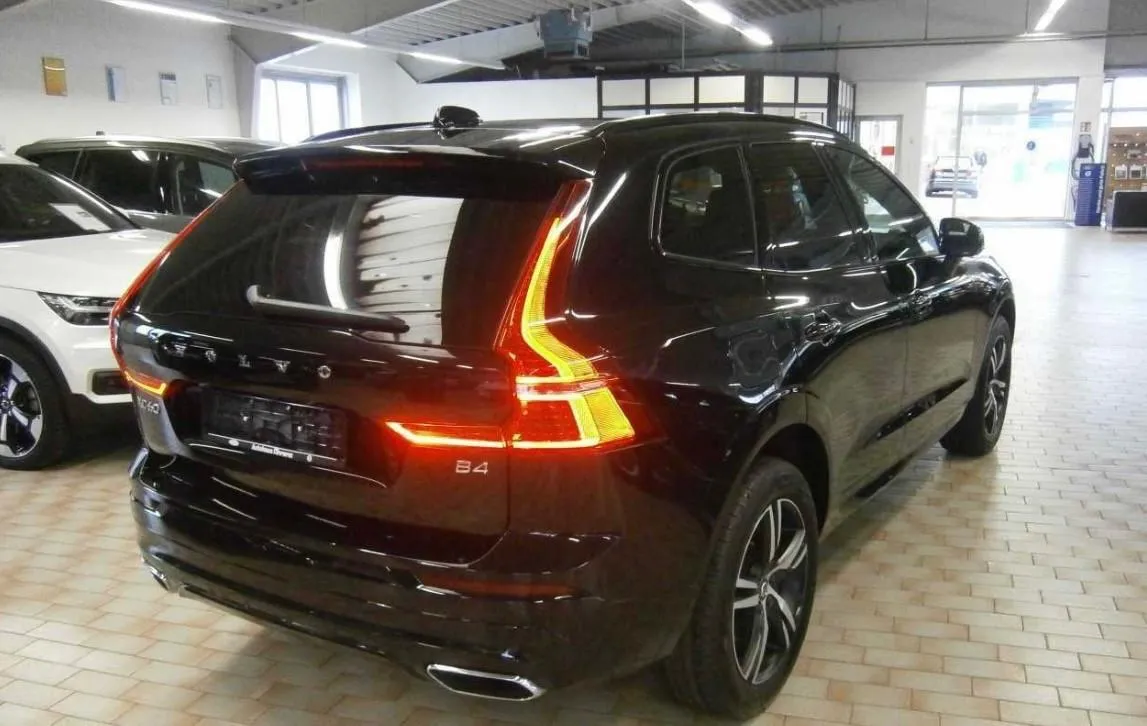 VOLVO XC60 D4 Geartronic R-design Image 3