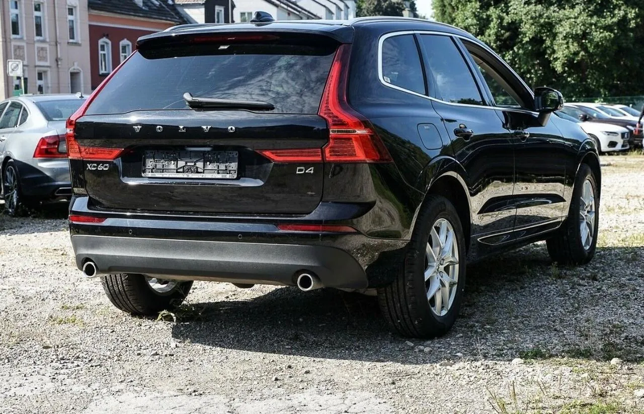 VOLVO XC60 D4 Geartronic Business Image 2