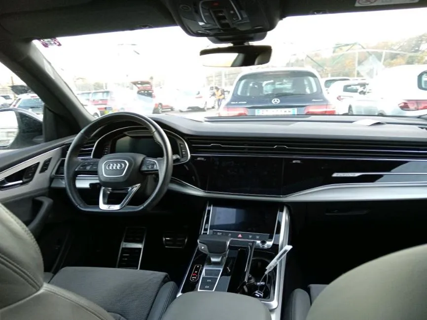Audi Q8  Image 2