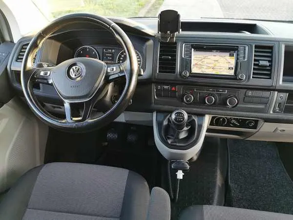 Volkswagen Transporter 2.0 TDI L2H1 4MOTION 150Pk! Image 7