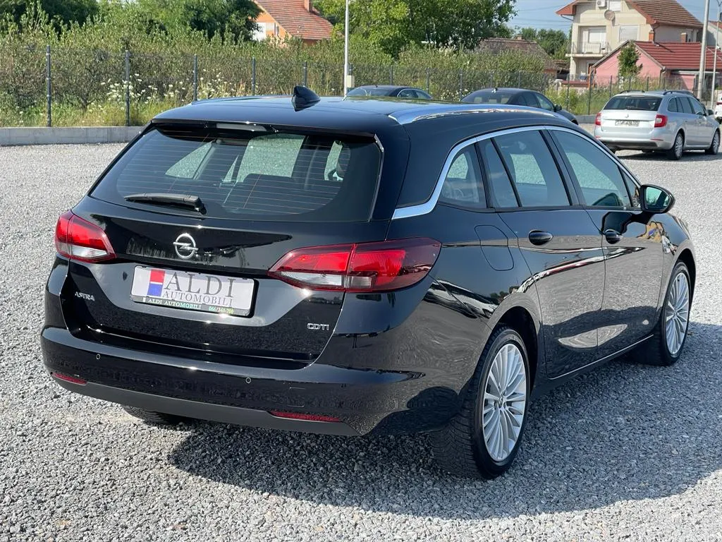 Opel Astra 1.6cdti/Innovtion Image 3
