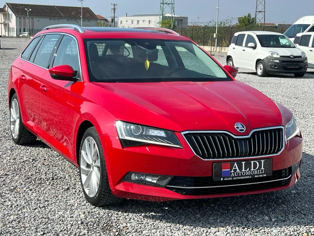 Škoda Superb 1.4TSI/Execuive Image 6