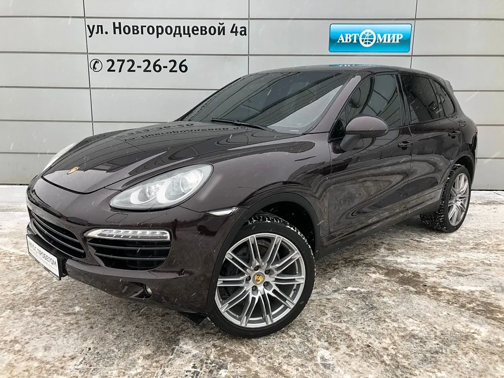 Porsche Cayenne  Image 1