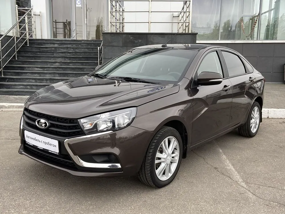 Lada Vesta  Image 1