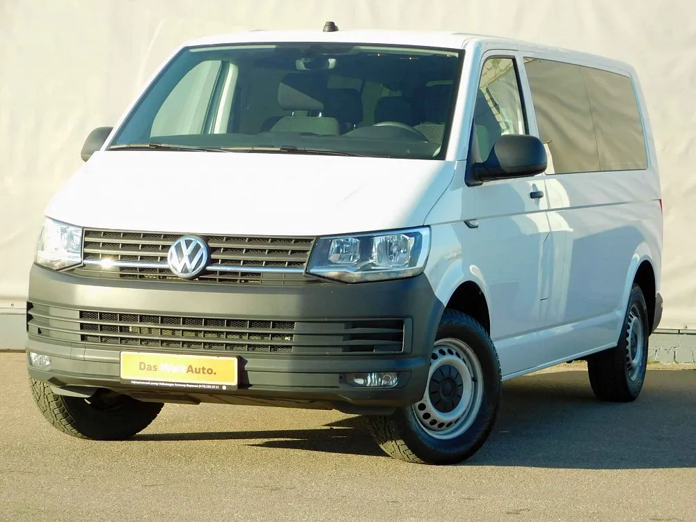 Volkswagen Caravelle  Image 1