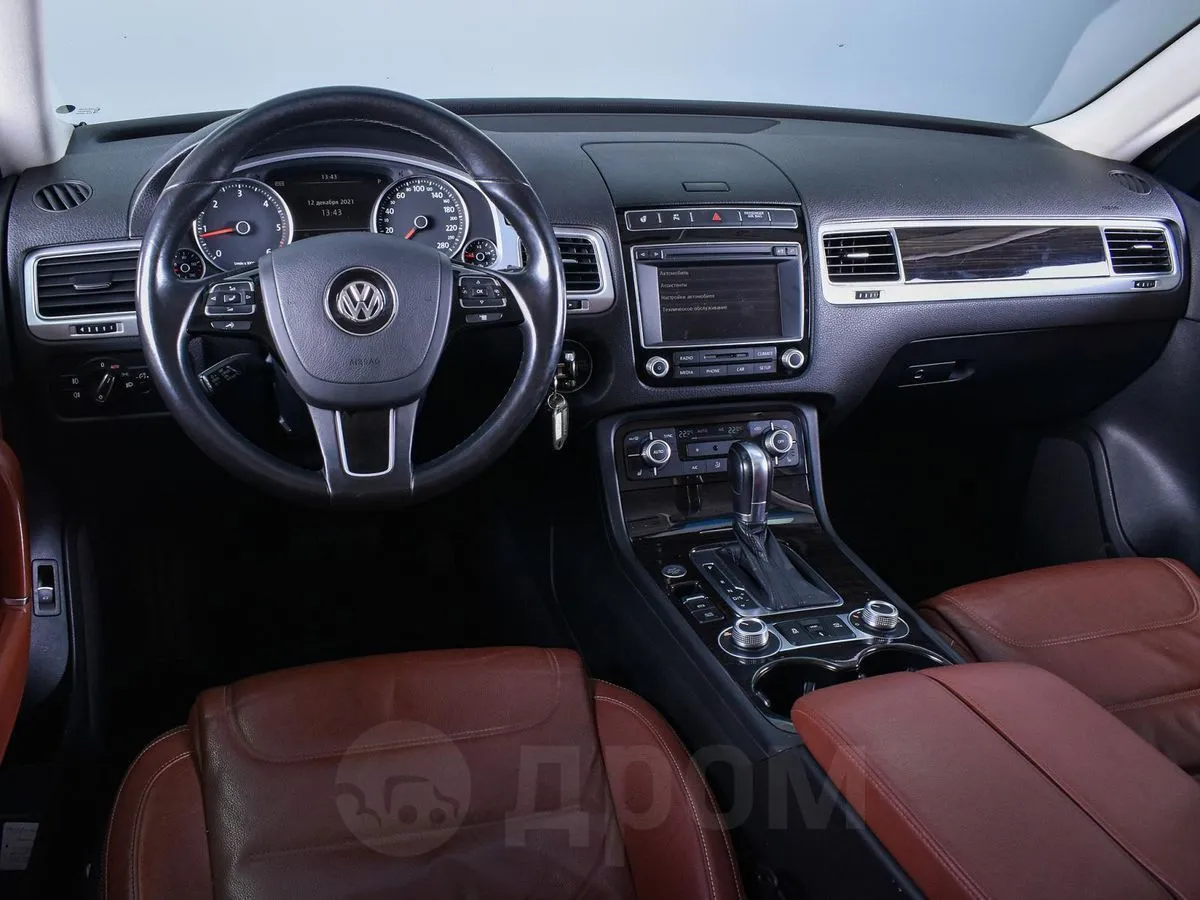Volkswagen Touareg  Image 2