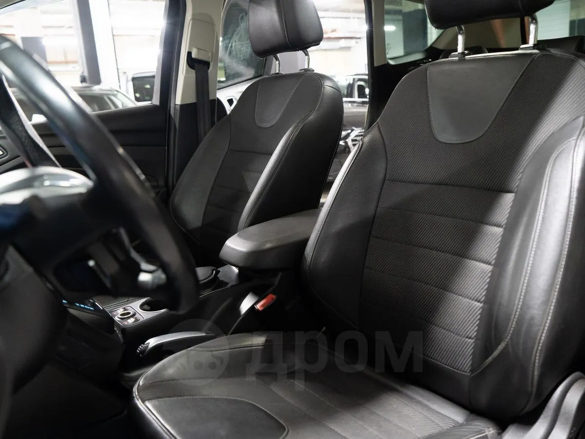 Ford Kuga  Image 4