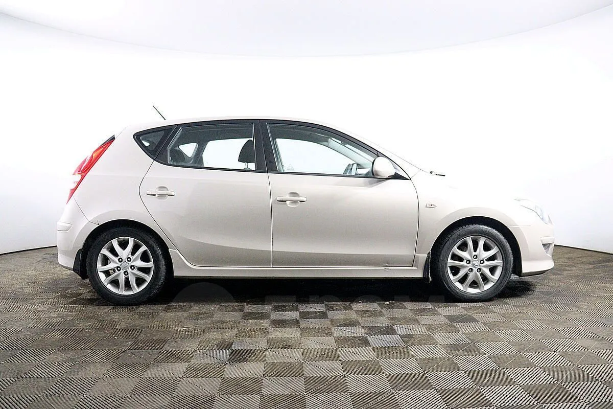 Hyundai i30  Image 4