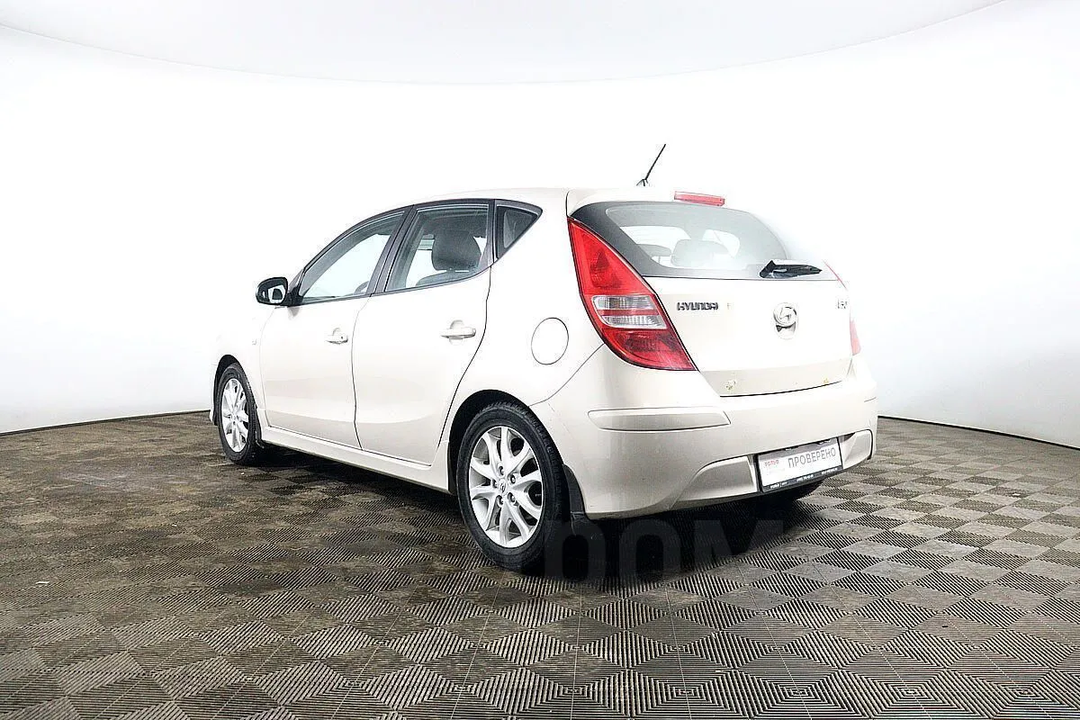 Hyundai i30  Image 7