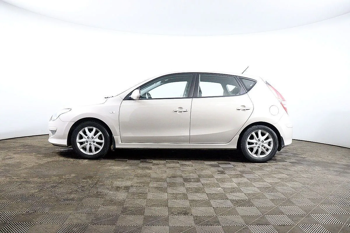 Hyundai i30  Image 8