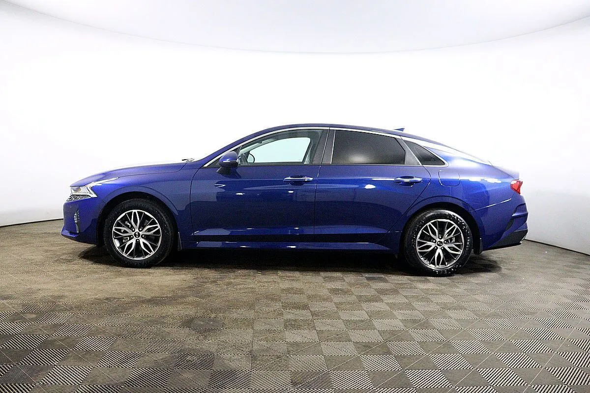 Kia K5  Image 8