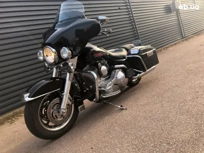 Harley-Davidson FLHTI 