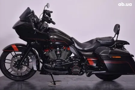 Harley-Davidson FLTRXSE 